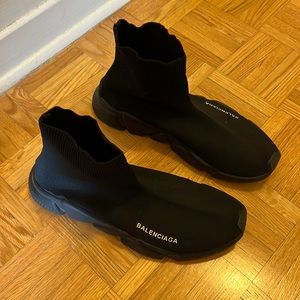 Selling this balenciaga shoe size 10